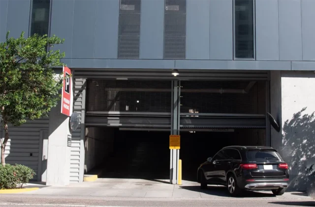 930 Poydras Parking Garage for Residents